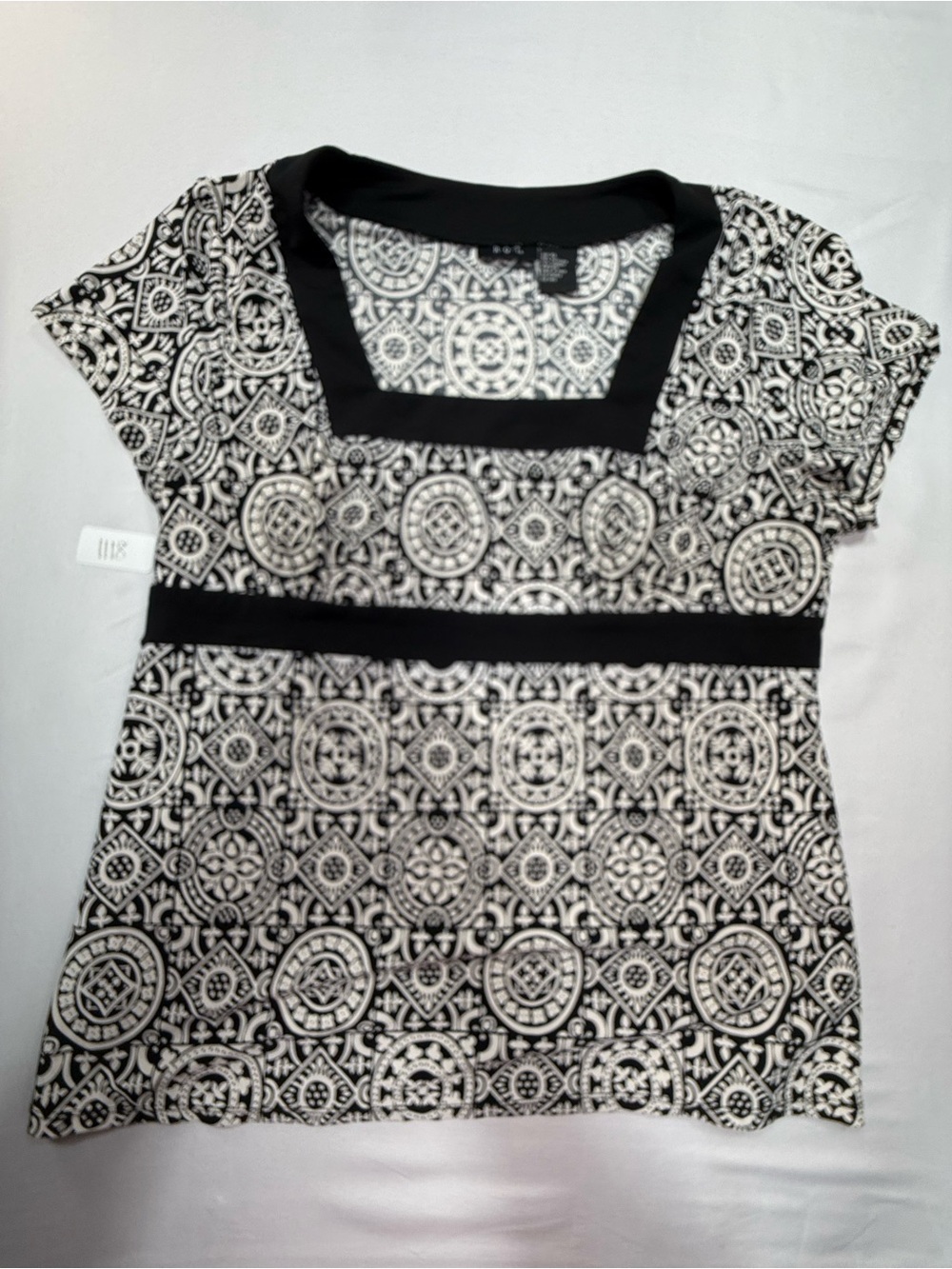 Black & White Square-Neck Short Sleeve Top